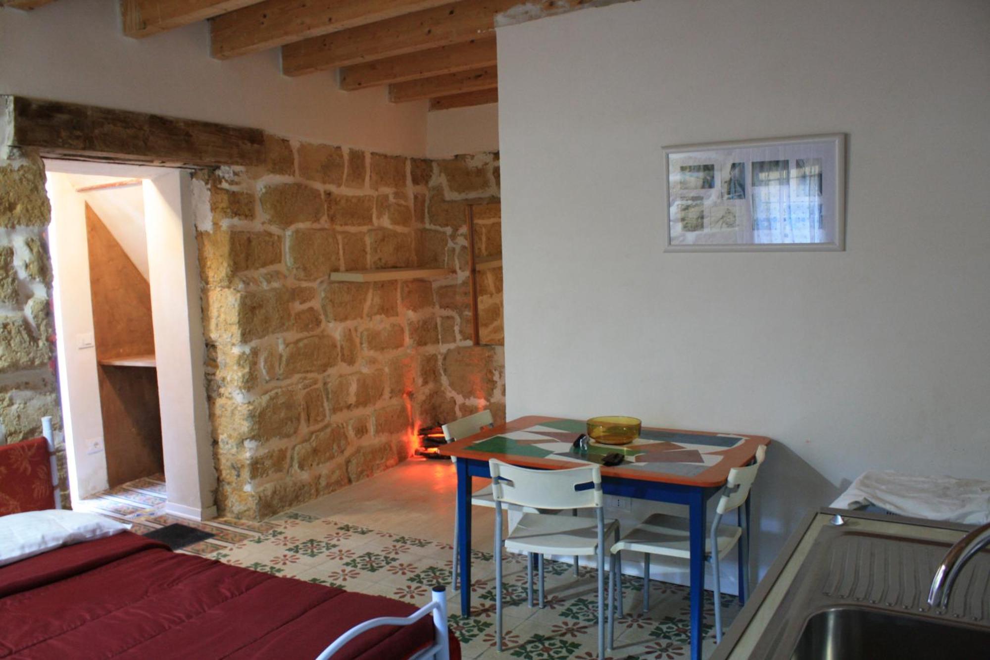 Casa Lerux Ξενοδοχείο Αγκριτζέντο Εξωτερικό φωτογραφία